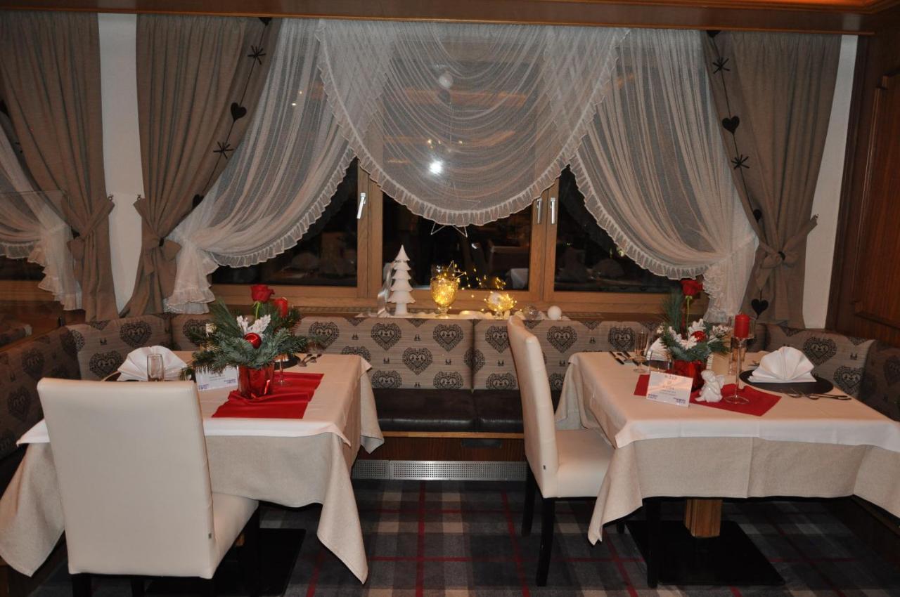 Hotel Meida Pozza di Fassa Bagian luar foto