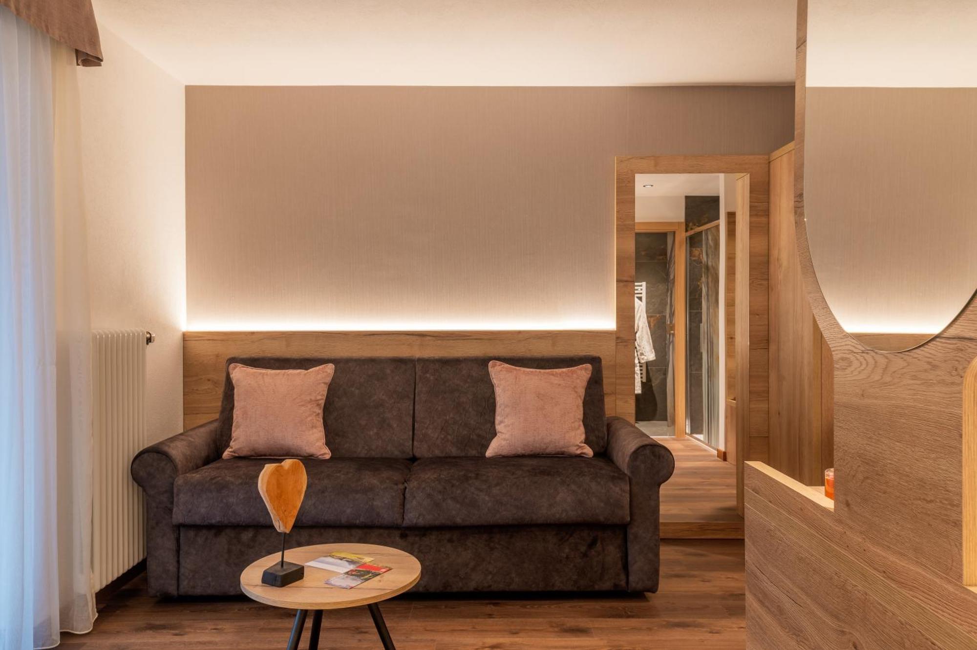 Hotel Meida Pozza di Fassa Bagian luar foto