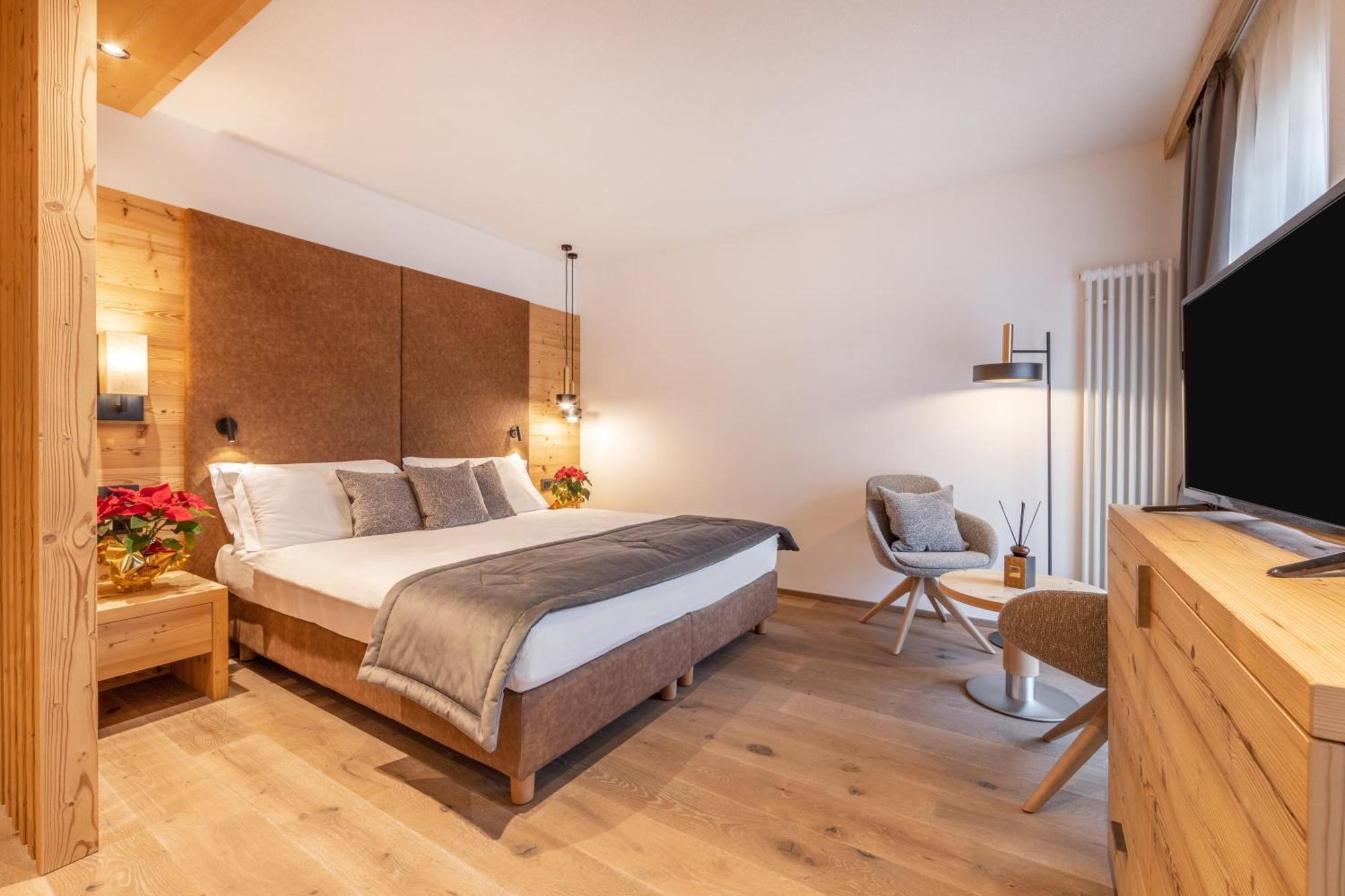 Hotel Meida Pozza di Fassa Bagian luar foto