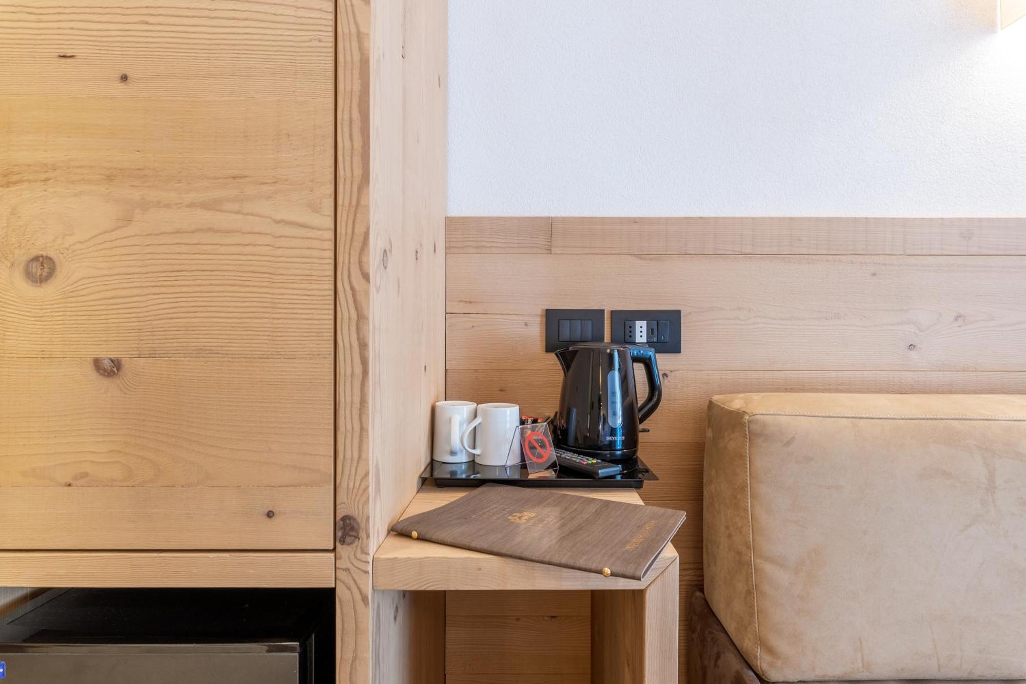 Hotel Meida Pozza di Fassa Bagian luar foto