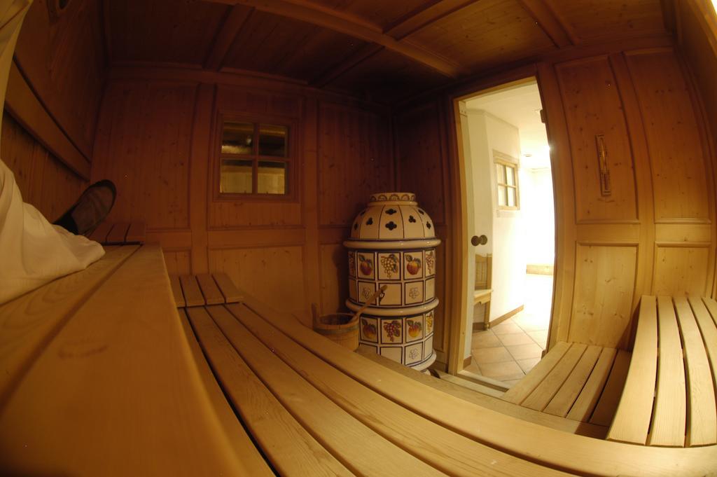 Hotel Meida Pozza di Fassa Bagian luar foto