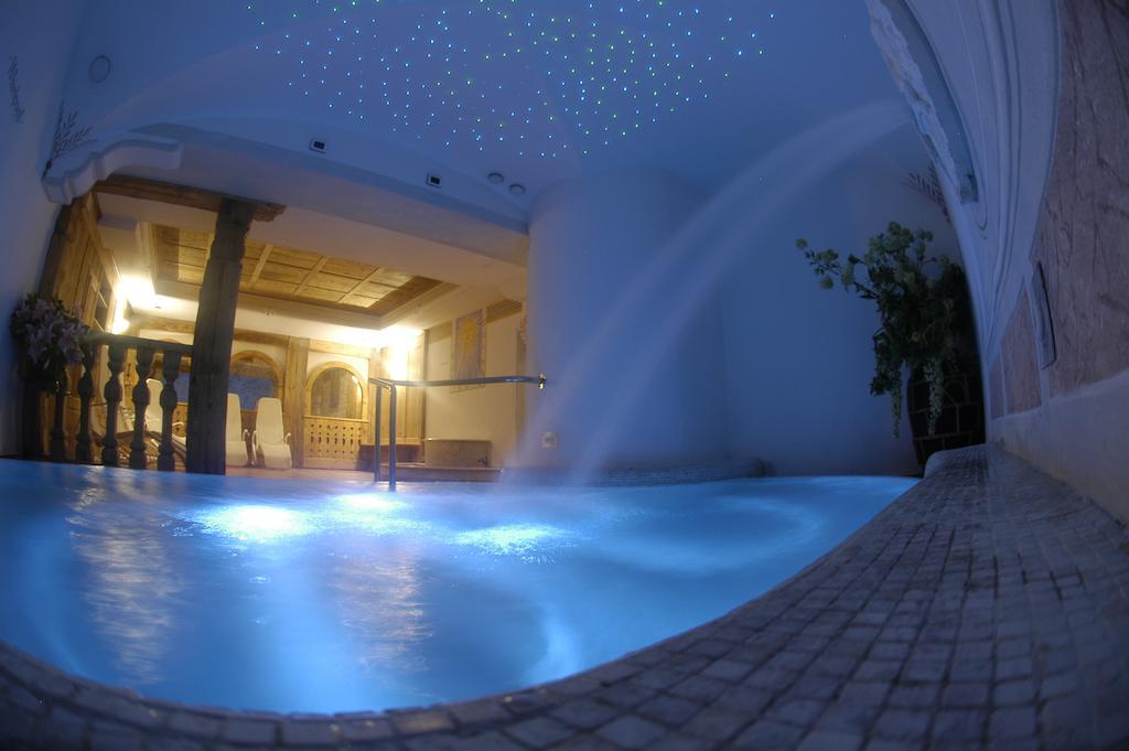 Hotel Meida Pozza di Fassa Bagian luar foto