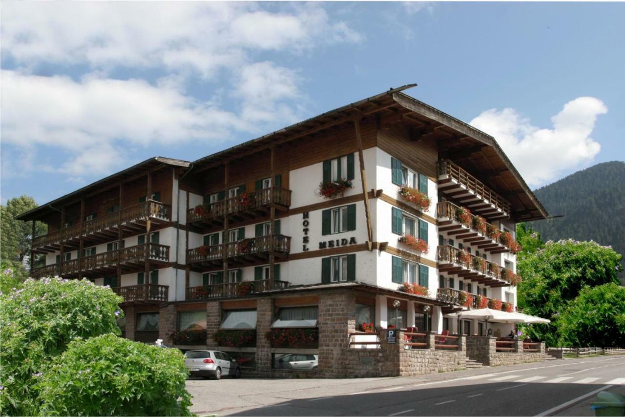 Hotel Meida Pozza di Fassa Bagian luar foto